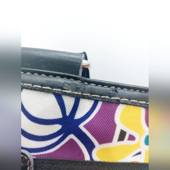 ⭐️5/$25 Lily Bloom Crossbody‎ Bag Purse MULTI-COLOR FLOWER PRINT - Picture 8 of 12